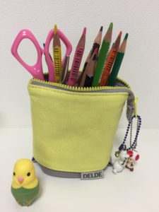 「ムーリーくん、バカなの?」と言いながら算数文章題を解いている