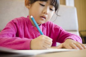 子どもの字が汚いのですが特訓は必要ですか
